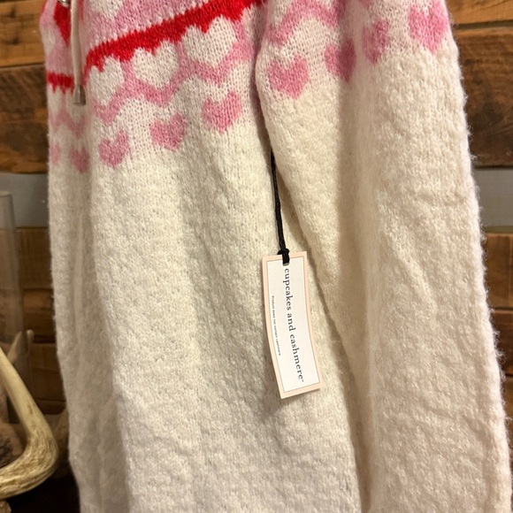 NWT Cupcakes & Cashmere Heart Isle Print Hooded Sweater - Picture 5 of 6